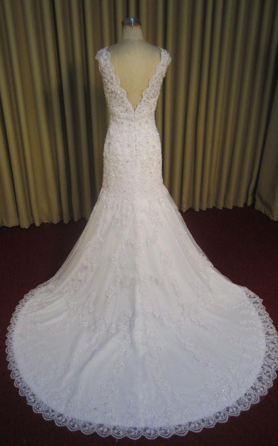 Elegant White Lace V Neck Beaded Inexpensive Long Wedding Bridal Dresses Gown, WG629