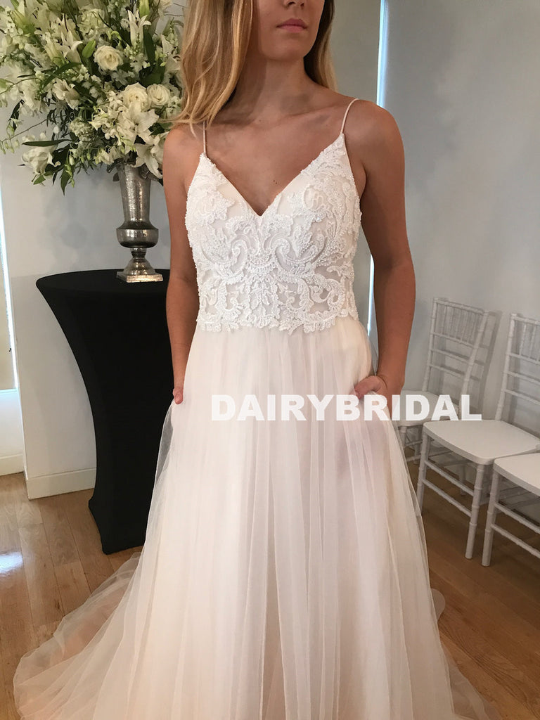 Charming V-Neck Lace Top Wedding Dress, Spaghetti Straps V-Back Tulle Wedding Dress, D677